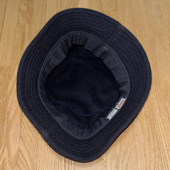 Levi's Bucket Hat - Picture 3 of 4